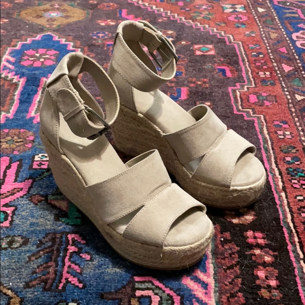 Universal Thread | Caroline Espadrilles Wedges
